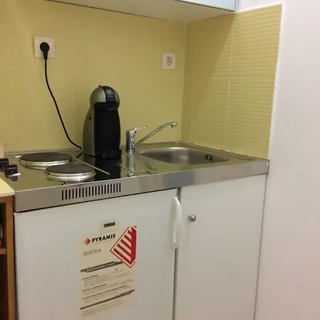 Renovated Architect's 公寓 *
