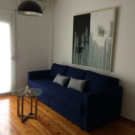 Renovated Architect's 公寓 *
